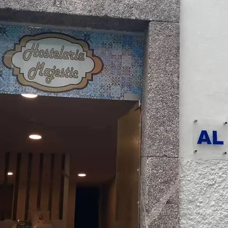 Majestic Hostel Porto-2